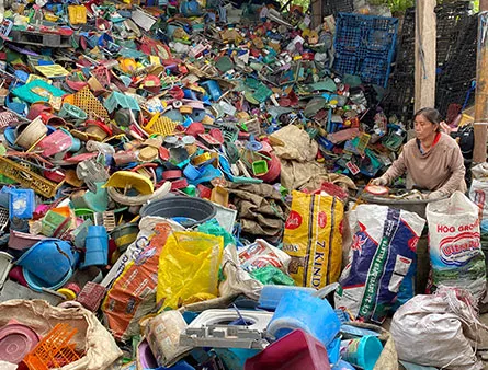 Community work across Ocean Material